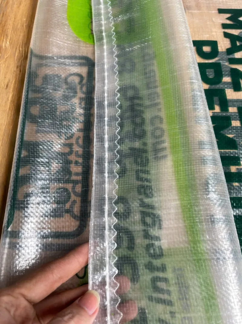 Costura de un costal de polipropileno en la planta de Megacostales
